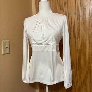 . Liz Claiborne NWOT ladies small ivory long sleeve, slimming empire waist top